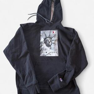 Black Champion Statue Of Liberty Graphic Print Drawstring Hoodie Size Medium
